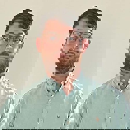 Russell Smith (WEB)