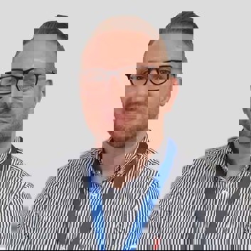 Leslie Ferguson (WEB)