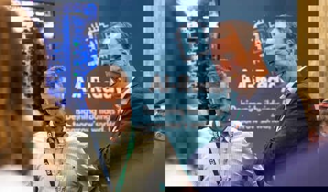 Lee And Mo At DCW 2025