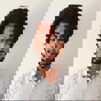 Kamil Ahamat (WEB)